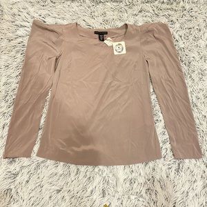 NWT Exquisite Apostrophe puff sleeve blouse